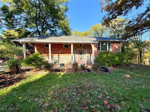 905 Ridgewood Blvd, Belpre, OH 45714