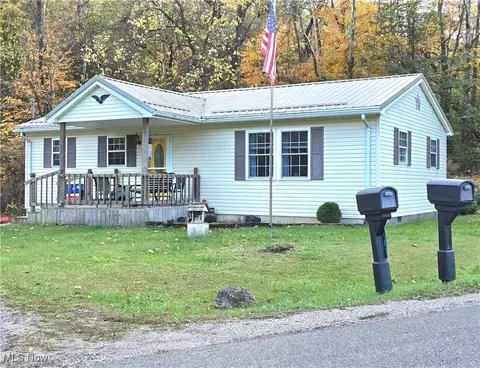 8019 Kroft Rd, Mount Perry, OH 43760 photo 3