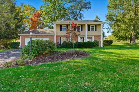 5907 Wiclif Rd NE, Canton, OH 44721