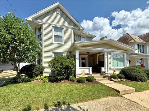 431 Columbia Ave, Williamstown, WV 26187