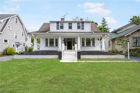 2619 Kingston Rd, Cleveland, OH 44118