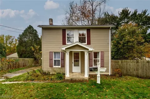 Exterior - 1651 Price Rd, Youngstown, OH 44509 photo 1 of 9