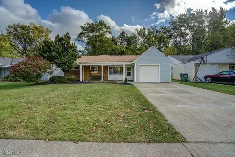 1363 Ranchland Dr, Mayfield Heights, OH 44124
