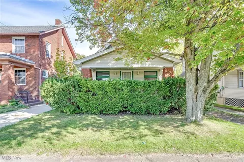 43 N Schenley Ave, Youngstown, OH 44509
