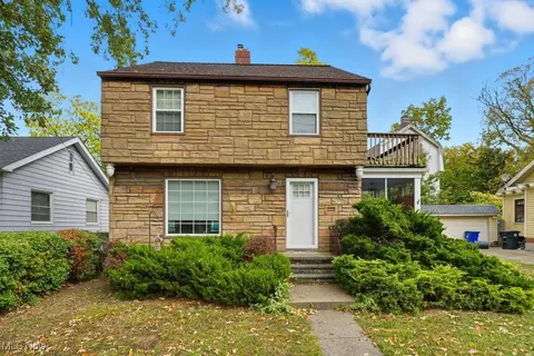 18209 Cornwall Rd, Cleveland, OH 44119