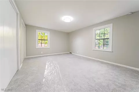 833 E 250th St, Euclid, OH 44132 photo 18