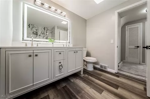 833 E 250th St, Euclid, OH 44132 photo 30