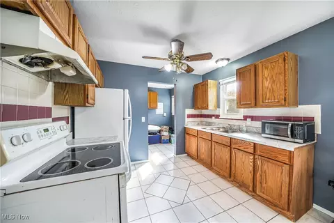 9894 Short Dr, Windham, OH 44288 photo 18