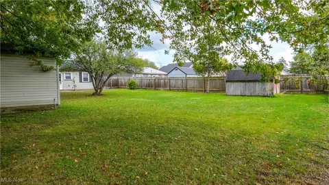 9894 Short Dr, Windham, OH 44288 photo 10