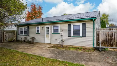 9894 Short Dr, Windham, OH 44288 photo 6