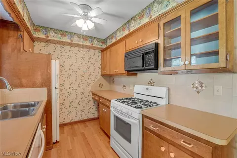 33645 Baldwin Rd, Solon, OH 44139 photo 10
