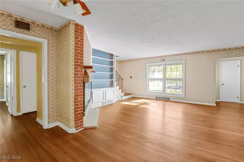 33645 Baldwin Rd, Solon, OH 44139 photo 6