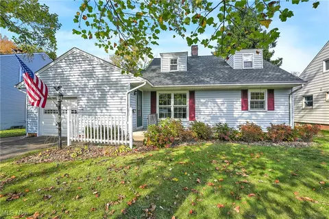 33645 Baldwin Rd, Solon, OH 44139 photo 2
