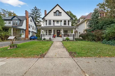 1511 Clarence Ave, Lakewood, OH 44107