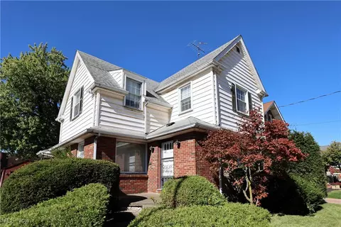 22 N Arlington Ave, Niles, OH 44446