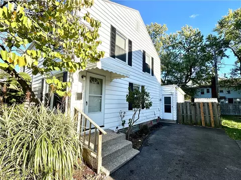 25550 Tungsten Rd, Euclid, OH 44132