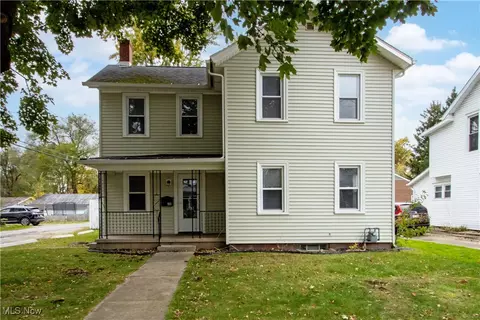 406 N Walnut St, Wooster, OH 44691