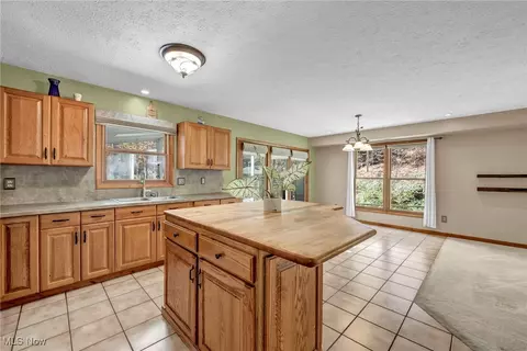 Kitchen - 159 Burns Rd, Elyria, OH 44035 photo 3 of 3
