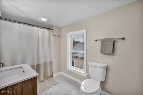 Bath - 5827 Jefferson Ave, Ashtabula, OH 44004 photo 3 of 3