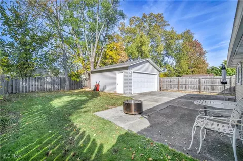358 Roosevelt Ave, Elyria, OH 44035 photo 33
