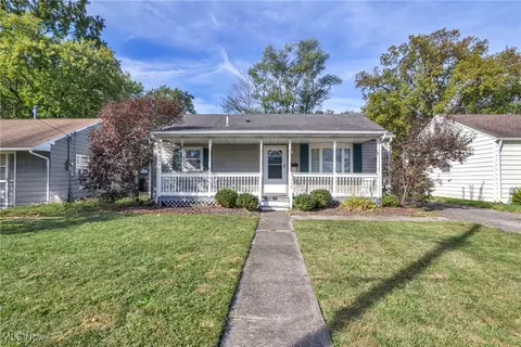 358 Roosevelt Ave, Elyria, OH 44035