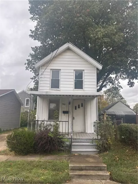 1427 4th St NE, Canton, OH 44704