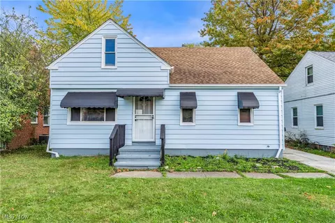 3905 Warrensville Center Rd, Warrensville Heights, OH 44122