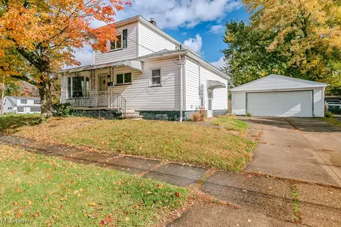 270 W Glendale St, Bedford, OH 44146