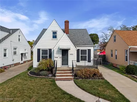 14104 Hazelmere Ave, Cleveland, OH 44111