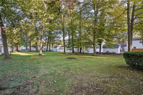 Exterior - 6229 Appleridge Dr, Boardman, OH 44512 photo 4 of 4