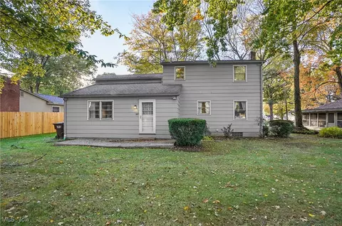 Exterior - 6229 Appleridge Dr, Boardman, OH 44512 photo 3 of 4