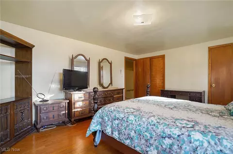 Bedroom - 6229 Appleridge Dr, Boardman, OH 44512 photo 2 of 4