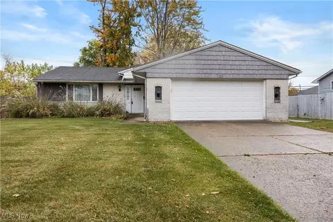 2209 W 40th St, Lorain, OH 44053