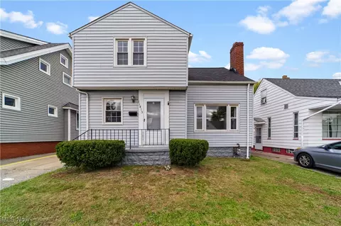 11813 Willard Ave, Garfield Heights, OH 44125