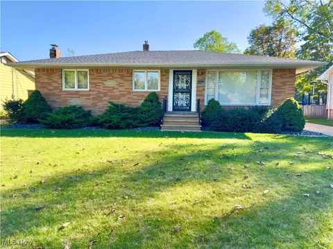 10839 Tiffany Ln, Parma Heights, OH 44130