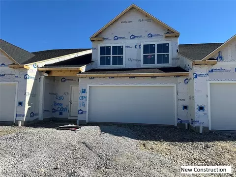 430 Honeycrisp Dr NE, Louisville, OH 44641