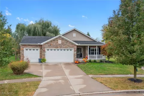 39115 Crescent Dr, Avon, OH 44011