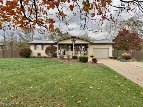 1135 Bf Goodrich Rd, Marietta, OH 45750