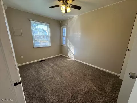 Bedroom - 324 E 235th St, Euclid, OH 44123 photo 4 of 5