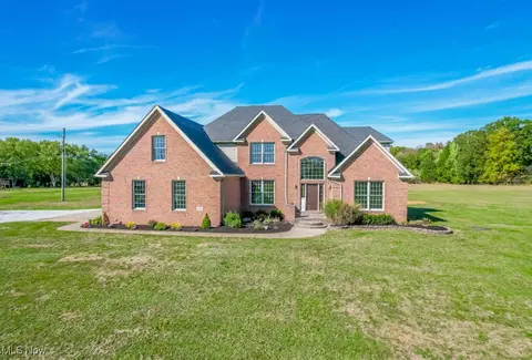 8225 Georgetown St, Louisville, OH 44641