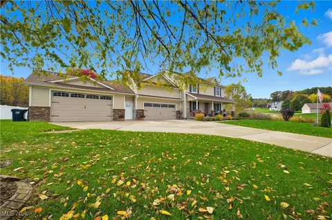 515 Hillside Dr, East Palestine, OH 44413
