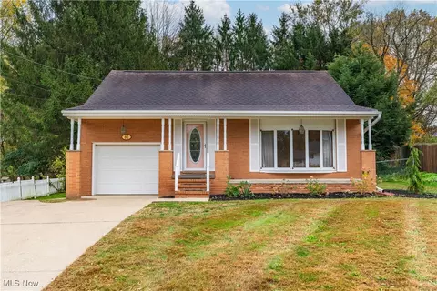 81 Kenneth Ct, Canal Fulton, OH 44614