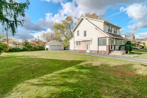 Exterior - 934 E 223rd St, Euclid, OH 44123 photo 11 of 11
