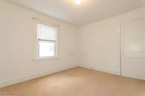 Bedroom - 934 E 223rd St, Euclid, OH 44123 photo 5 of 9