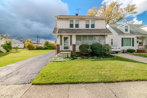 934 E 223rd St, Euclid, OH 44123