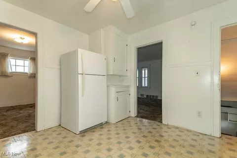 Entry Way - 934 E 223rd St, Euclid, OH 44123 photo 1 of 1