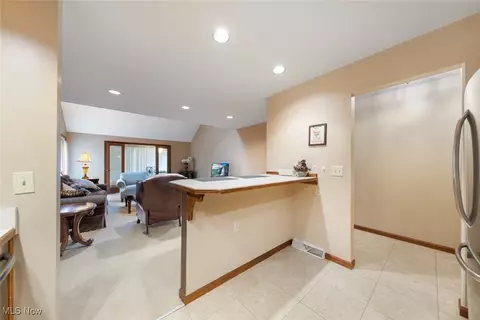 711 Elizabeth Dr, Huron, OH 44839 photo 9