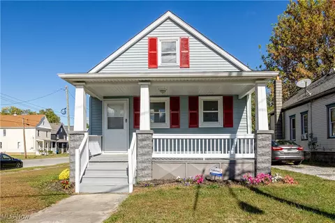 710 W 18th St, Lorain, OH 44052