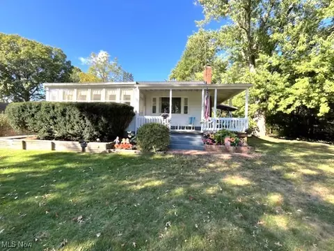 3320 Hudson Dr, Cuyahoga Falls, OH 44221