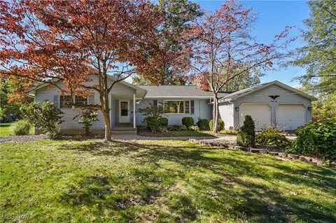 1350 Sollman Ave, Copley, OH 44321